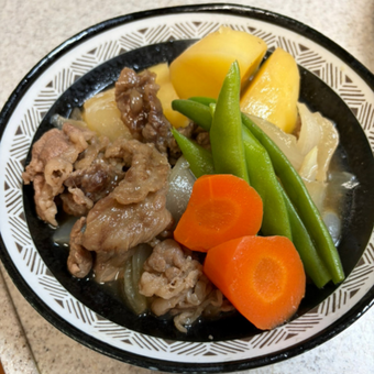 新じゃがの肉じゃが